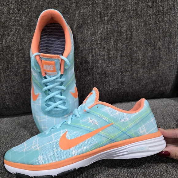 Nike Women's Blue and Orange Athletic Shoes - Picture 6 of 7